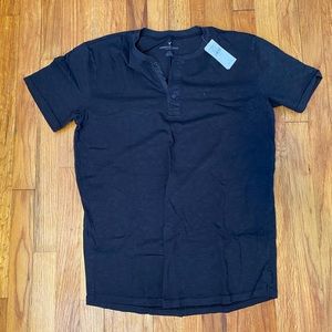 American Eagle T-shirt